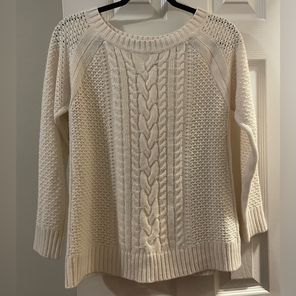 Women’s Medium White St. john’s Bay Sweater
